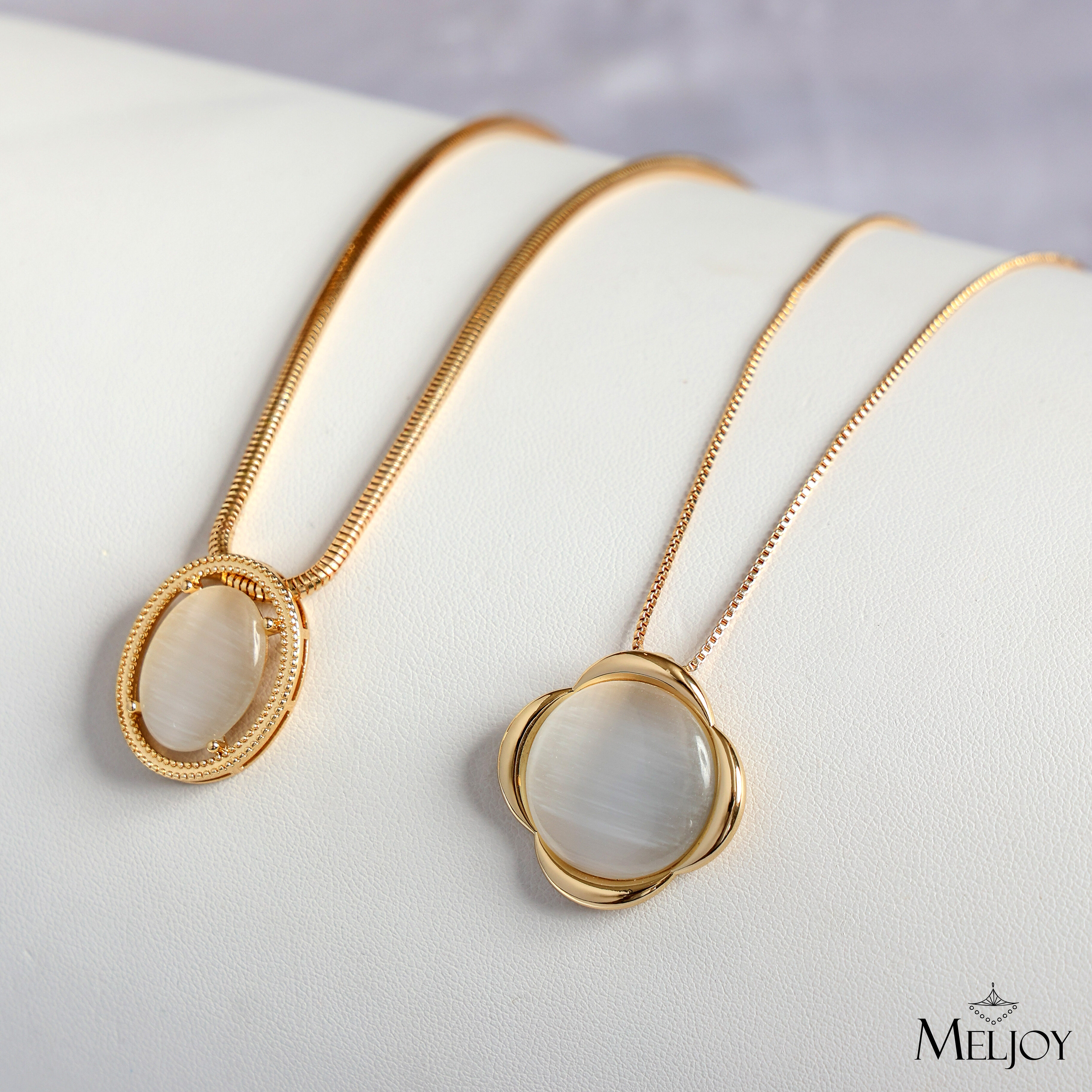 COLAR MADREPÉROLA FINO