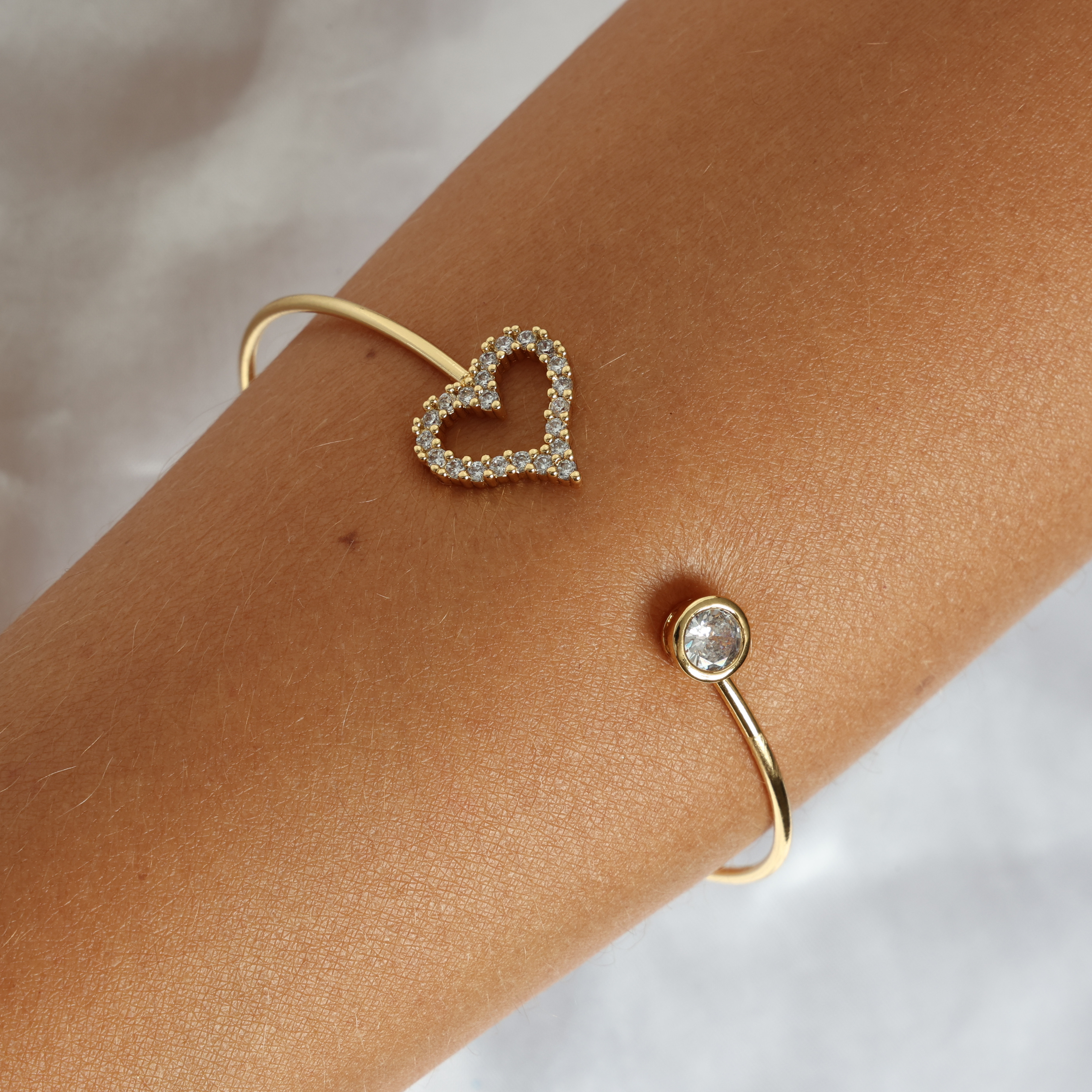 BRACELETE CORAÇÃO E ZIRCÔNIA